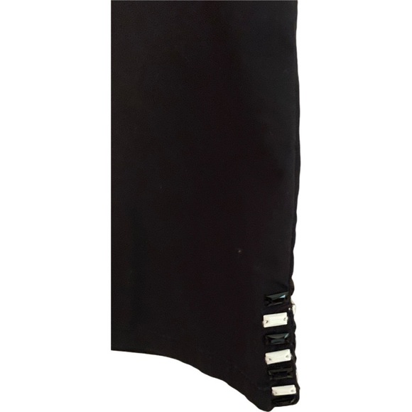 Ruby Rd Capris - Picture 3 of 4